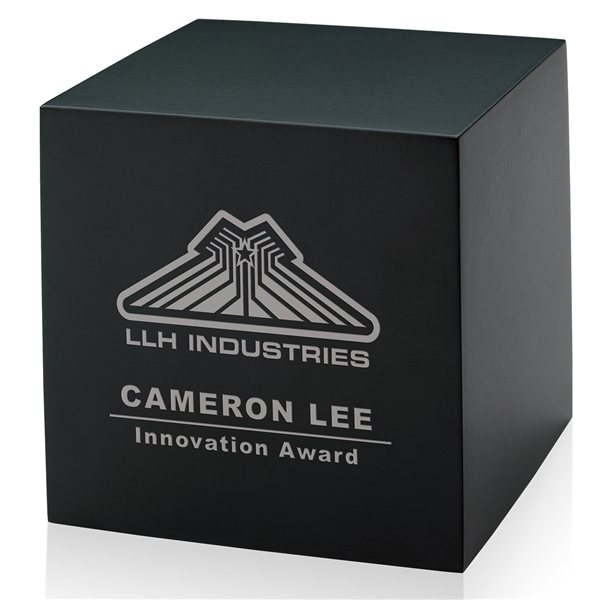 3 Cube Black Base
