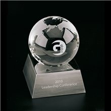 Clearaward Optical Crystal Global Award w / Silver Base 4 1/4 In