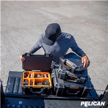 Pelican(TM) V550 Vault Case