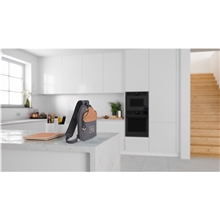 SCX Innovative Design(TM) Sling Pack with USB Port